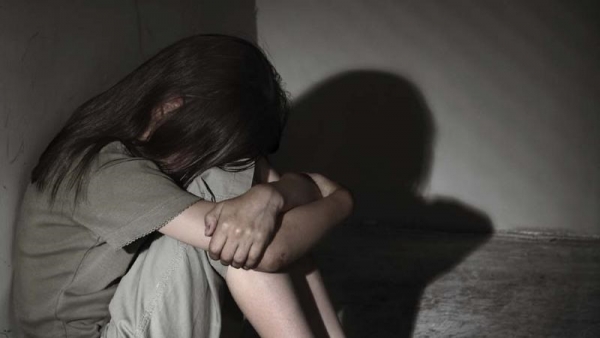 Menina de 8 anos é estuprada pelo pai enquanto dormia em MT