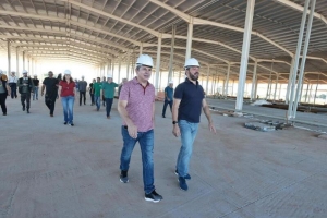 &quot;Vamos entregar nos próximos meses o maior hospital de Mato Grosso&quot;, diz Mauro Mendes