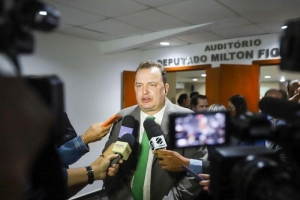 Russi defende que Botelho deixe União Brasil para disputar prefeitura de Cuiabá