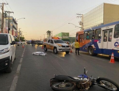 Vídeo mostra momento em que idosa é atropelada e morta na 15 de Novembro