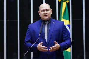 Abílio diz que Chico 2000 tem direito e legitimidade para disputa