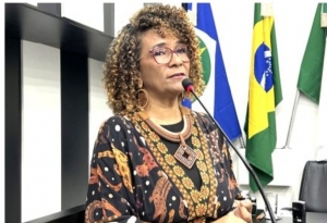 Comissão fecha datas para interrogar ex-servidora e marido de Edna