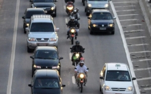 Ruas de Cuiabá poderão ganhar faixa exclusiva para motos