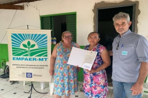 Entrega de mais 8 títulos definitivos