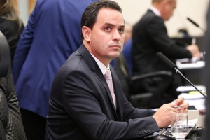 Diego diz que pode tentar composição com Abílio para 2024