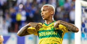 Cuiabá vence Cruzeiro com gol de cabeça e sai da degola no Brasileirão