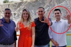 Deputado é expulso do PL por foto fazendo o L