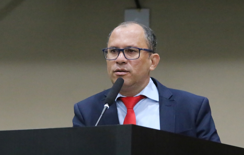 PL de Fabinho que institui Programa de Orientação Psicológica nas escolas é aprovado