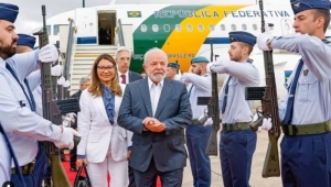 Em 5 meses, Lula gasta 24 milhões em viagens