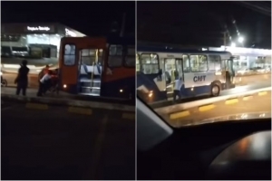 Vídeo de passageiros empurrando ônibus em VG viraliza nas redes