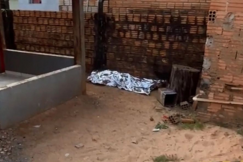 Homem é assassinado a tiros dentro de residência em  MT