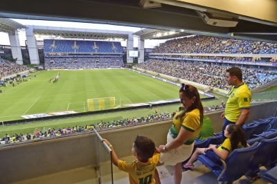 CBF notifica federação de MT por lâmpadas queimadas na Arena Pantanal