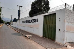 Jovens são presos por furto a mercearia em Rosário Oeste