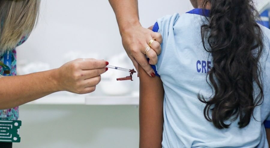 Alta Floresta cria programa de vacinação nas escolas para crianças e adolescentes