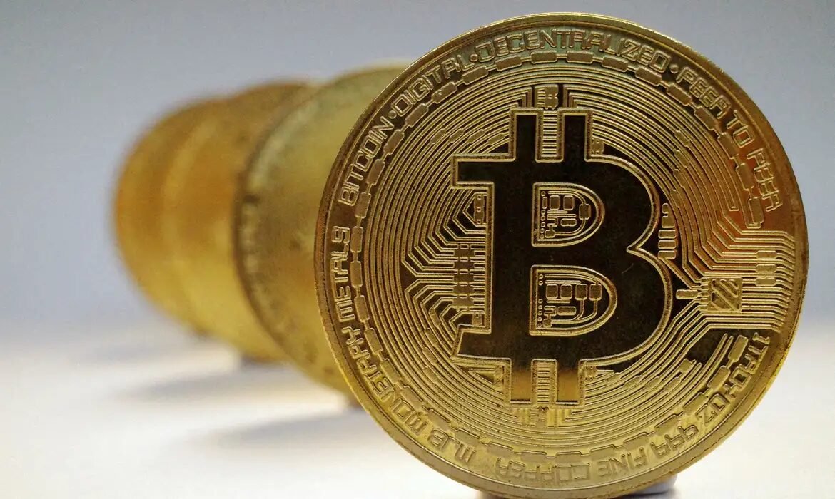 Banco Central endurece regras e exige comunicação de criptomoedas ao Coaf
