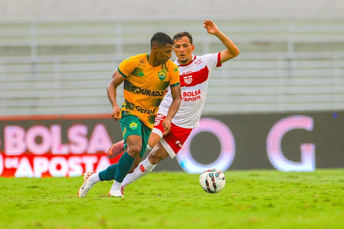 Cuiabá é goleado pelo CRB e segue na 10ª posição da Série B