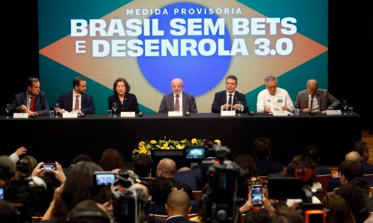 Governo cria 3ª fase do Desenrola com compra de dívidas pela União