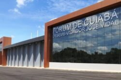 Homem é condenado por homicídio há 13 anos em Mato Grosso e juíza manda expedir mandado de prisão