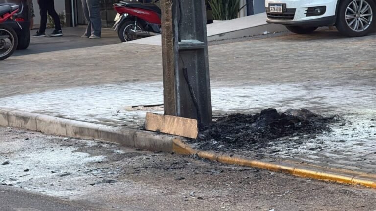 Homem fica ferido e veículos danificados após transformador explodir em Sorriso