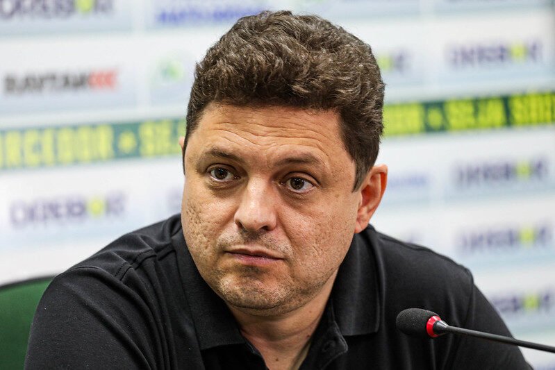 Presidente do Cuiabá diz que dinheiro das bets aumentou salário dos jogadores e não reduziu dívidas
