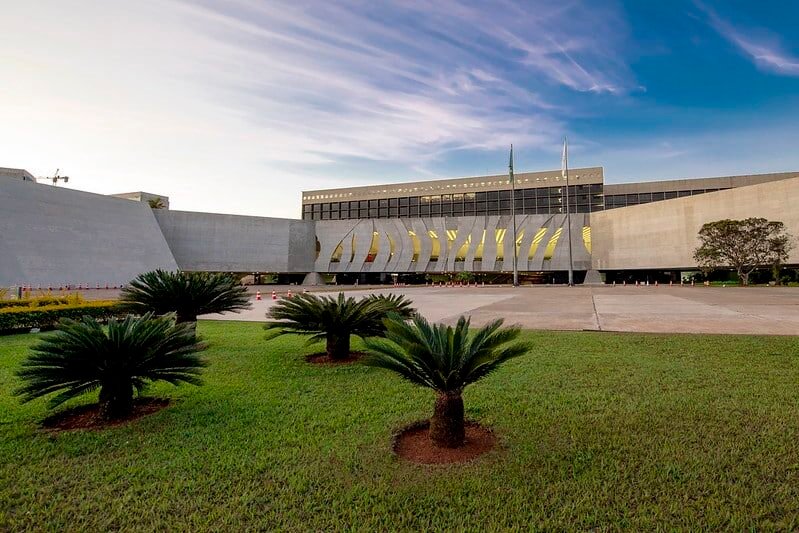STJ derruba decisão e volta a suspender concessão rodoviária de R$ 2,6 bilhões em Mato Grosso