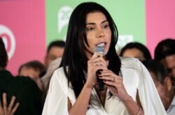 TRE multa ex-primeira-dama por fazer campanha em supermercado em MT