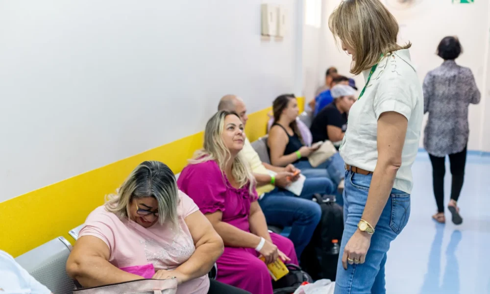 Prefeitura de Cuiabá realiza mutirão do Outubro Rosa com mamografias e exames gratuitos no CER Pascoal Ramos