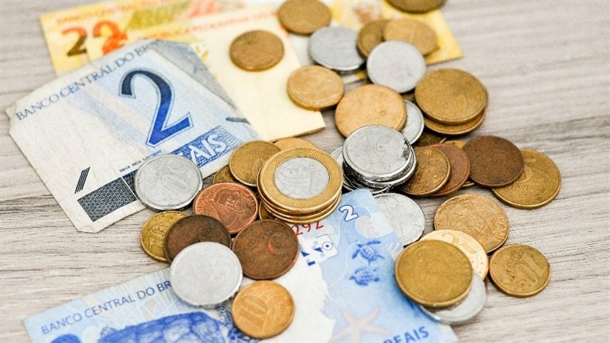 Economistas contestam cortes para conter dívida pública