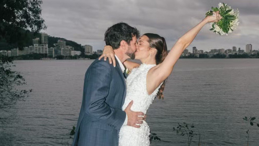 Juliana Paiva compartilha fotos do casamento com Danilo Partezani