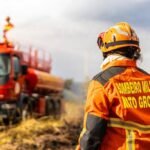 Corpo de Bombeiros combate quatro incêndios florestais nesta terça-feira (13)