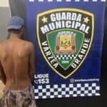 Homem é preso após furtar farmácia e fazer ameaças a  funcionários na região central