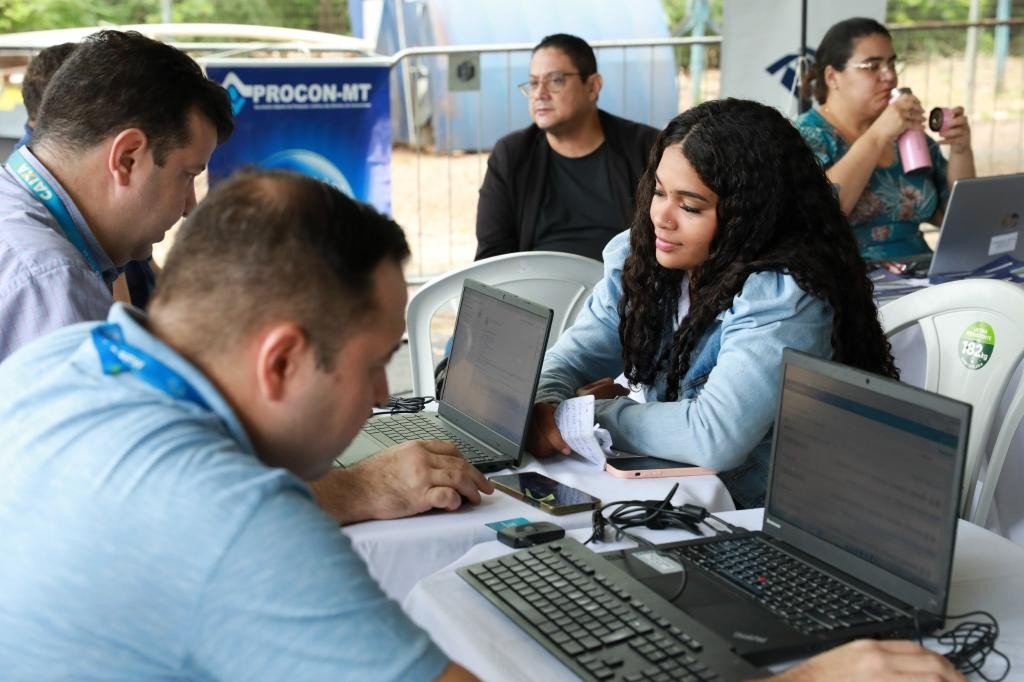 Mais de 1,2 mil atendimentos são realizados no Dia da Cidadania da Setasc