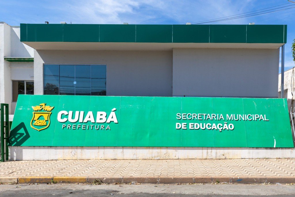 Prefeitura de Cuiabá convoca 02 candidatos para o cargo de Professor Pedagogo e Professor de Educação Física