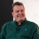 Max reafirma foco em moradia para idosos e atendimento a crianças neurodivergentes