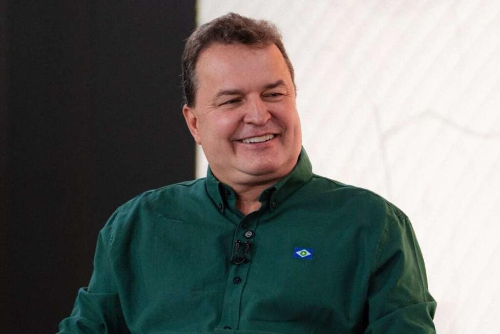 Max reafirma foco em moradia para idosos e atendimento a crianças neurodivergentes