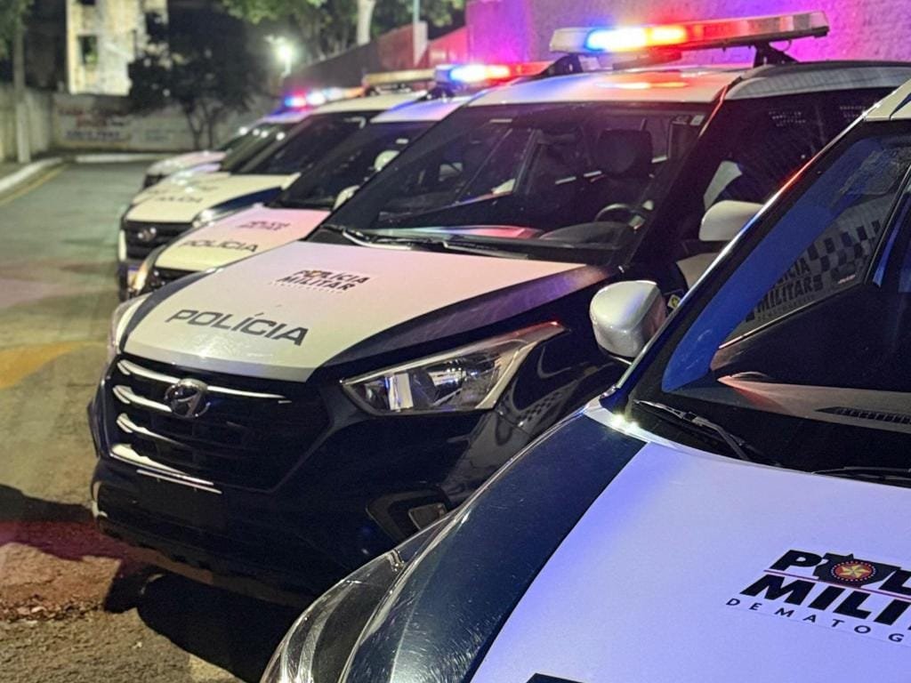 Homem é esfaqueado pela companheira enquanto dormia em Cuiabá; PM prende suspeita