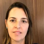 Fake news mira Paola Carlini, mas bastidores confirmam permanência de secretária