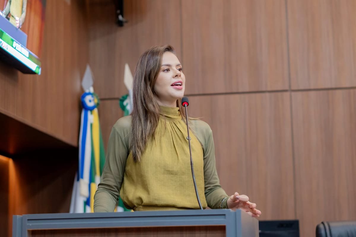 Michelly Alencar aponta "passos errados" do grupo de Abilio e defende independência na Câmara