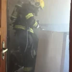 Bombeiros combatem incêndio em quarto de residência na MT-020 em Paranatinga