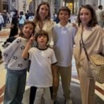 Patrícia Abravanel curte  viagem com a mãe e os três filhos: ‘Daqui vem minha força’