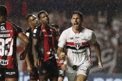 Calleri faz dois gols, São Paulo vence o Vitória e ganha fôlego no Brasileirão
