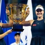 Luisa Stefani conquista o WTA 1000 de Pequim e fatura o quinto troféu do ano