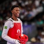Henrique Marques conquista ouro no Grand Prix de taekwondo em Paris
