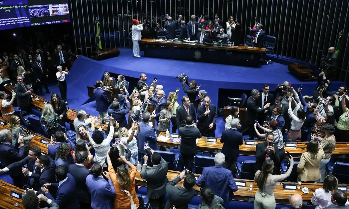 Jornais internacionais repercutem o fim da escala 6×1 como triunfo de Lula