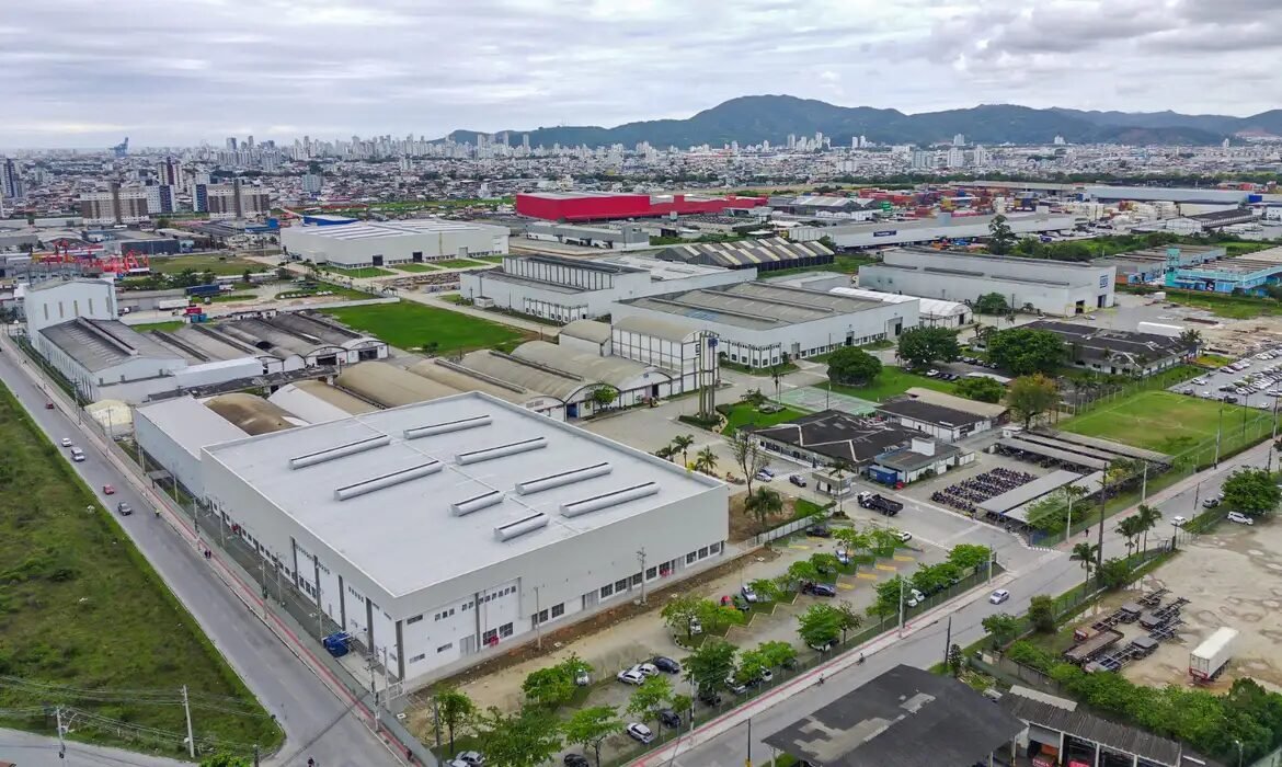 Indústria aponta juros altos como principal barreira para financiamento