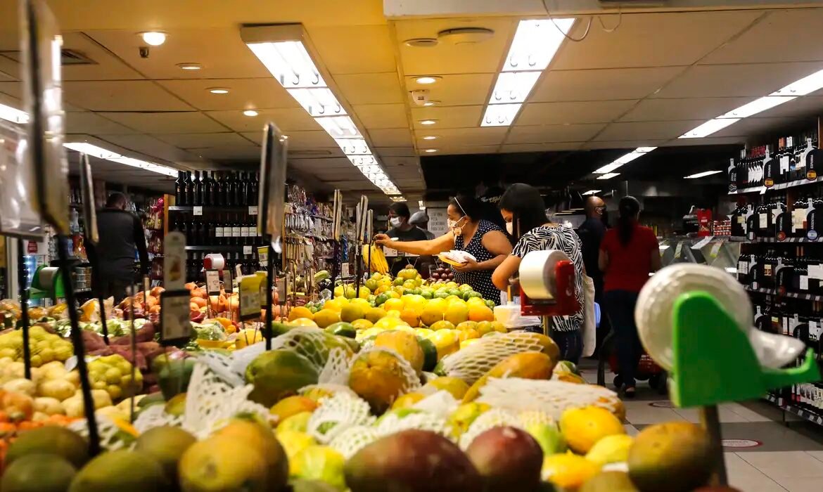 Inpc acumula 4,29% em 12 meses com alta de 0,82% em setembro