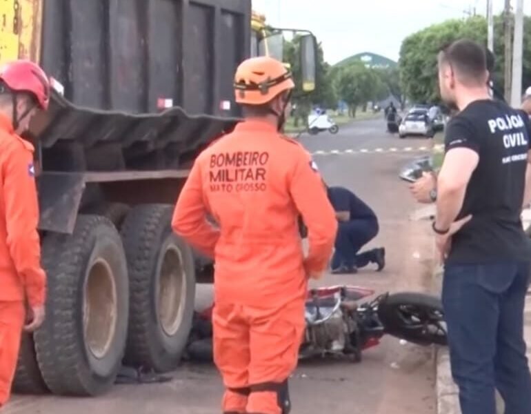 Jovem morre em acidente entre moto e caminhão em Mato Grosso