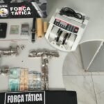 PM aborda motociclista por ultrapassagem irregular e apreende drogas em Mato Grosso
