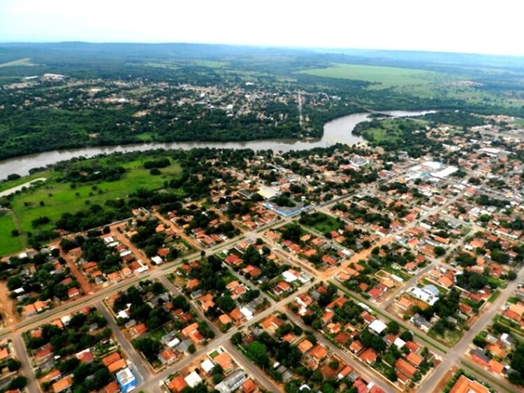 Recém-nascida é encontrada dentro de cesto de lixo em hospital de Mato Grosso; mãe é suspeita