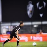 Santos perde de virada para Atlético-MG e fica em 8º